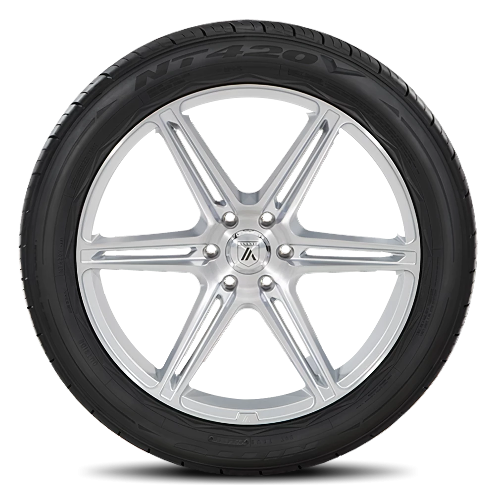 Nitto NT420V 285/35R24 - Image 3