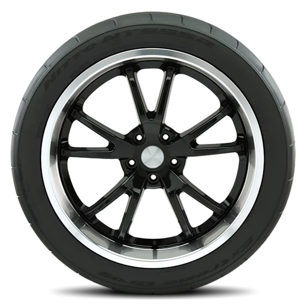 Nitto NT555R P305/40R18 - Image 3