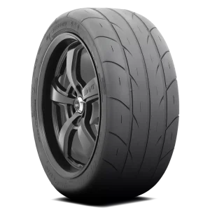 Mickey Thompson ET Street S/S P305/35R18