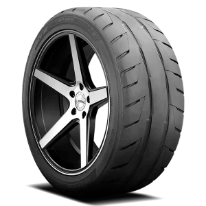 Nitto NT05 255/35ZR18