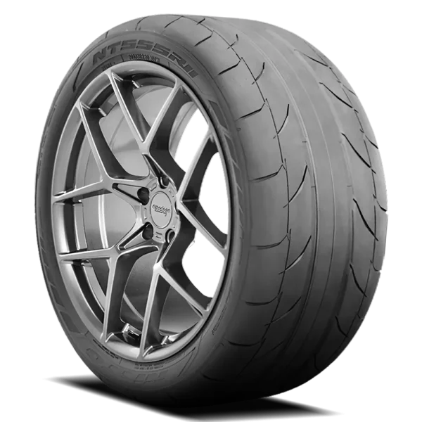 Nitto NT555RII 275/40R20