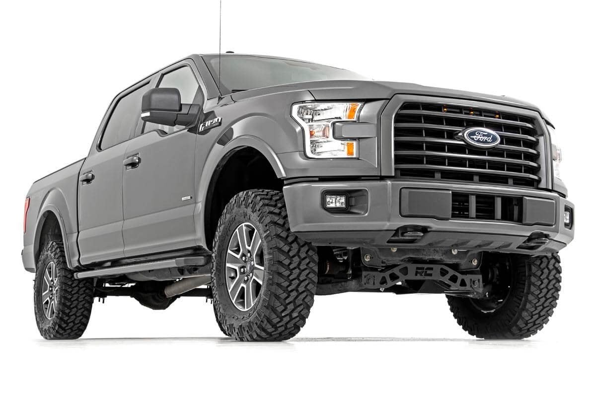 Rough Country 4 Inch Lift Kit M1 Struts/M1 Ford F-150 4WD (2015-2020)