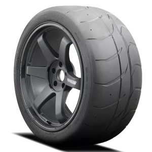 Nitto NT01 245/45ZR17