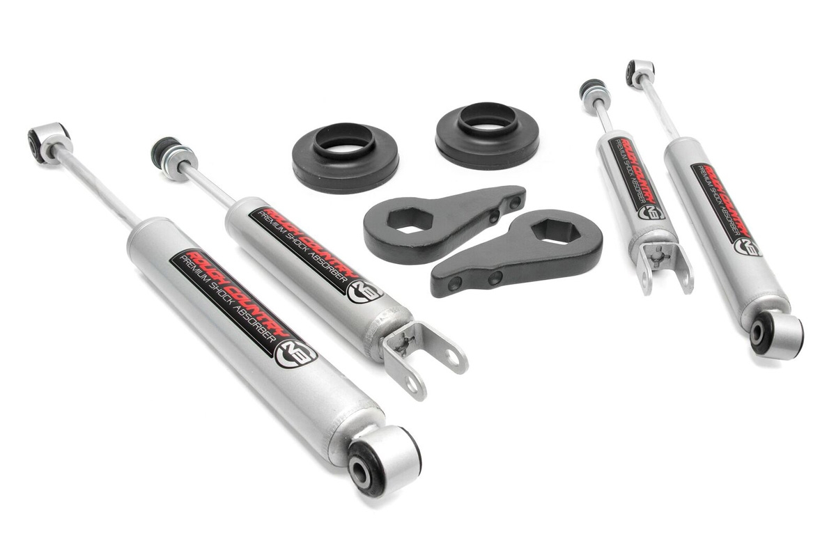 Rough Country 2 Inch Lift Kit Chevy Avalanche Z71 (02-06)/Tahoe Z71 (00-06) 2WD/4WD