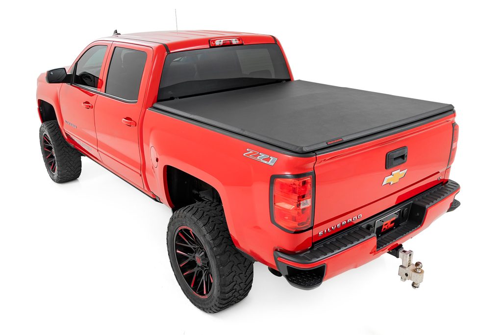 Rough Country Soft Tri-Fold Bed Cover 5’9″ Bed Chevy/GMC 1500 (14-18 & Classic)