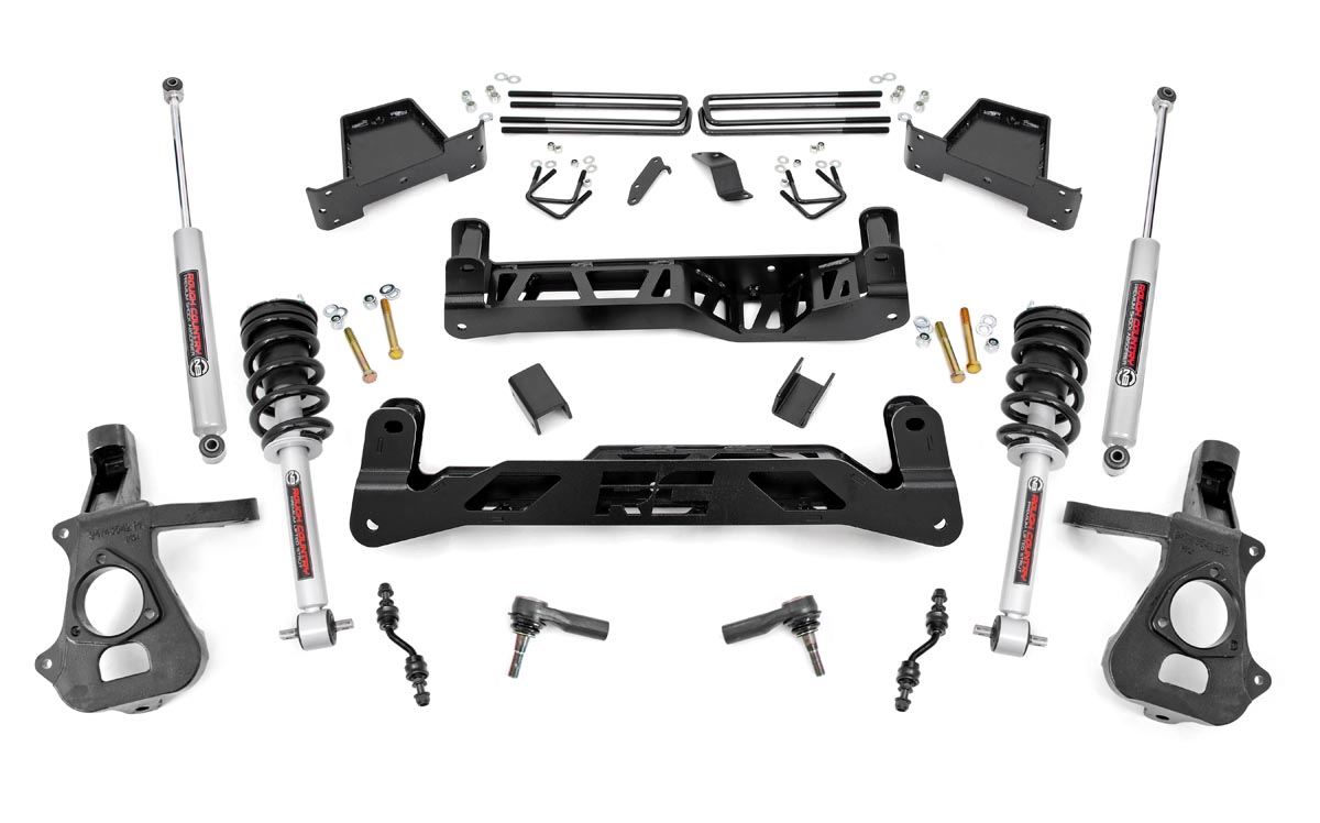 Rough Country 7 Inch Lift Kit Cast Steel N3 Struts Chevy/GMC 1500 (14-18 & Classic)