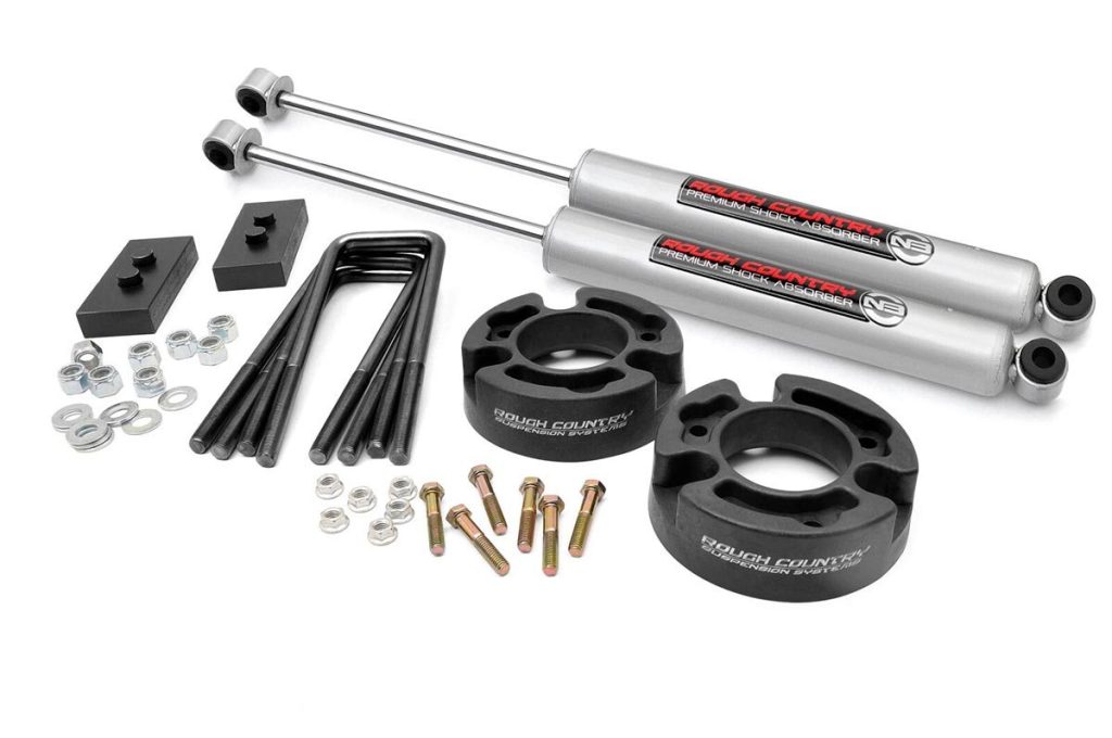 Rough Country 2.5 Inch Lift Kit Molded Ford F-150 2WD/4WD (2004-2008)
