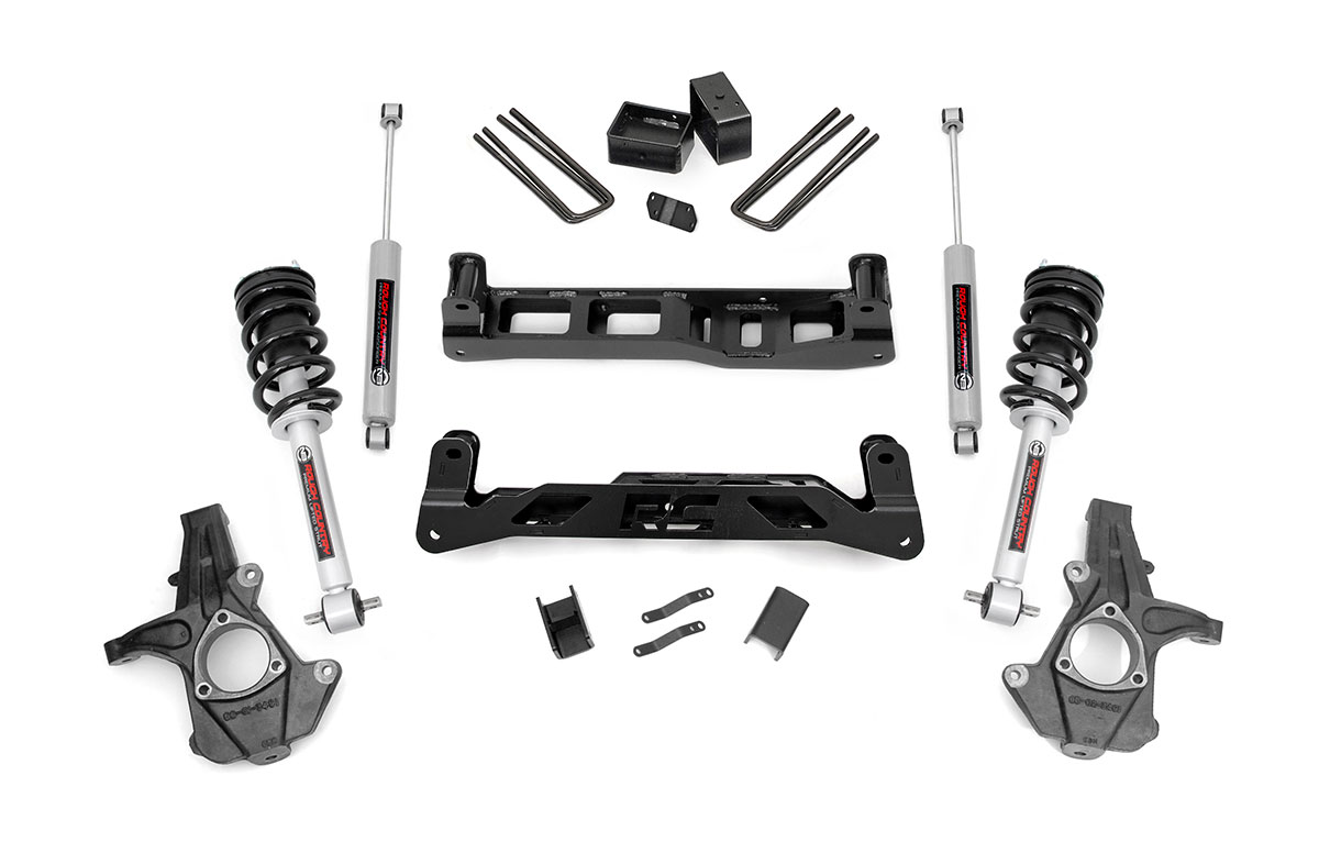 Rough Country 5 Inch Lift Kit Cast Steel N3 Struts Chevy/GMC 1500 (14-17)