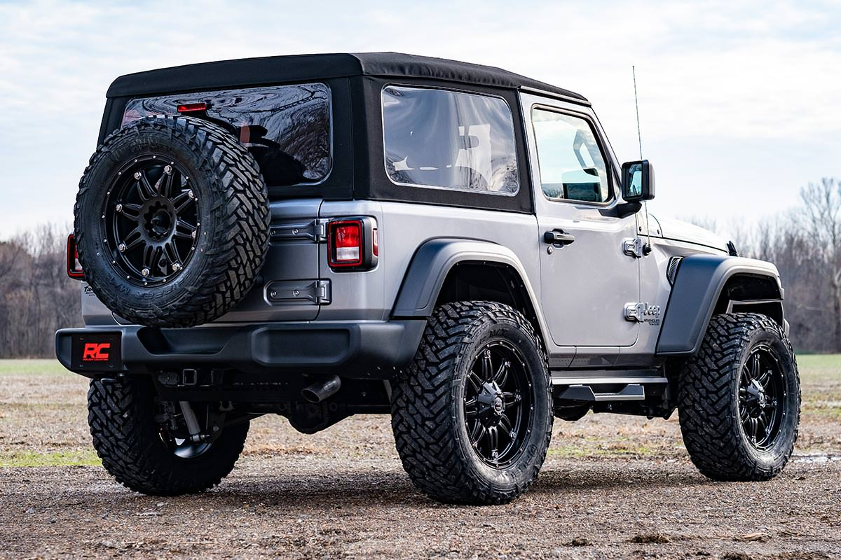 Rough Country 3.5 Inch Lift Kit Adj Lower FR D/S M1 Jeep Wrangler JL 4WD (18-23)
