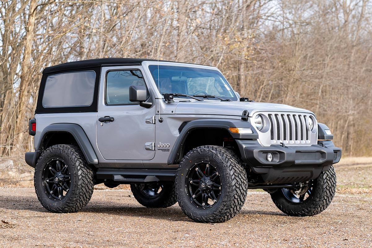 Rough Country 3.5 Inch Lift Kit Adj LCA FR D/S M1 Jeep Wrangler JL Rubicon (18-23)