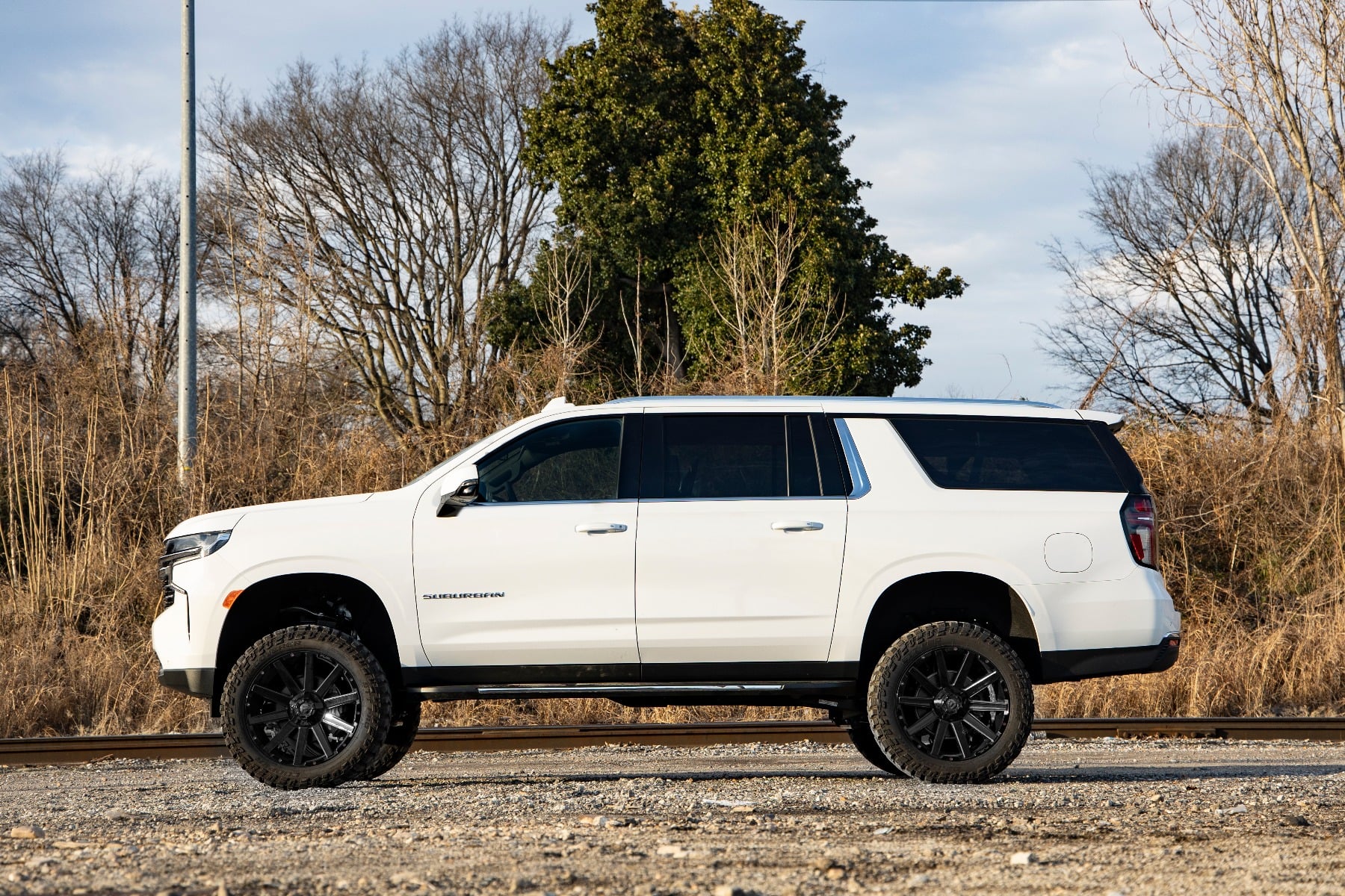 Rough Country 6 Inch Lift Kit Chevy/GMC SUV 1500 4WD (2021-2026)