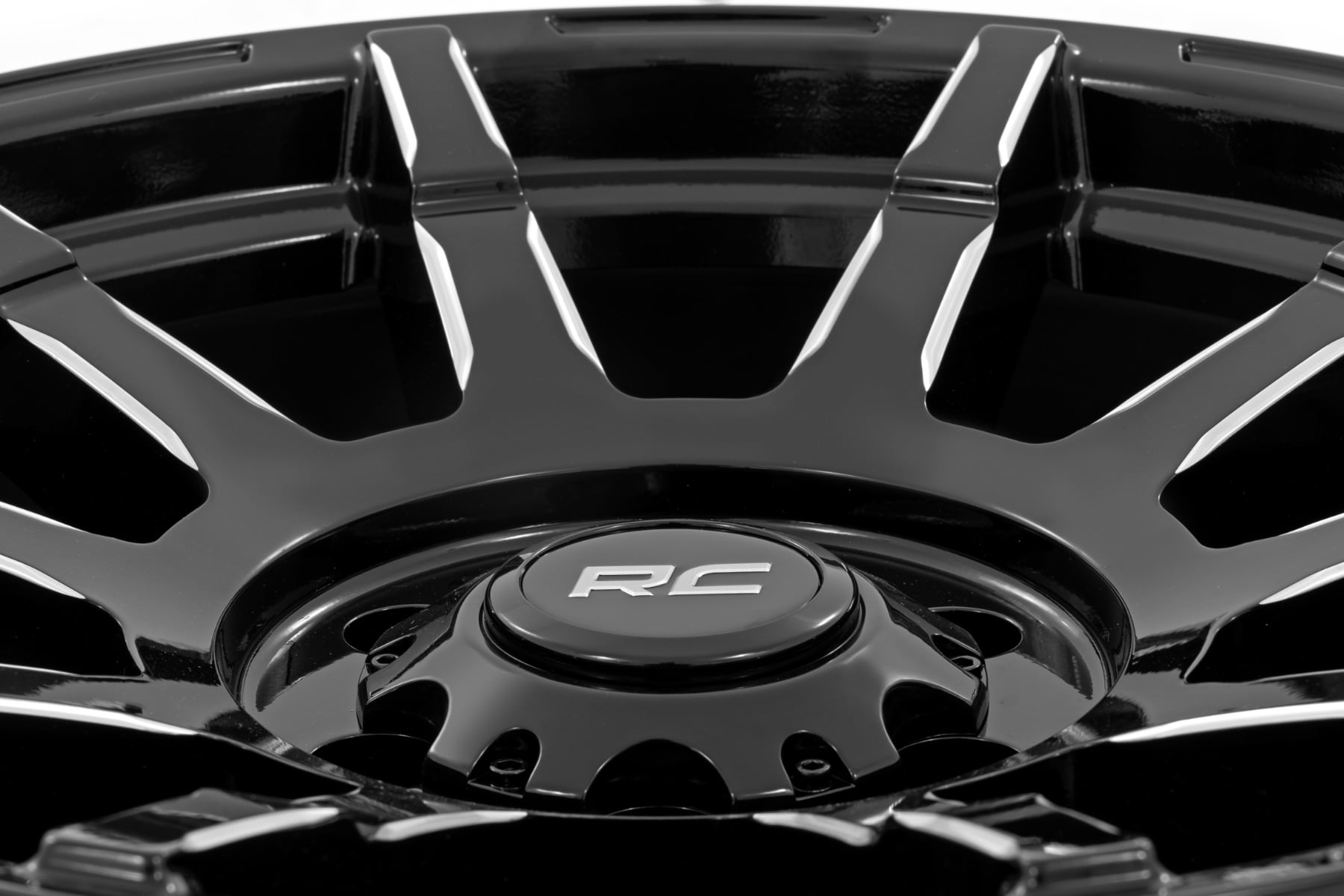 Rough Country 83 Series Wheel One-Piece Gloss Black 17x9 6x5.5 +0mm