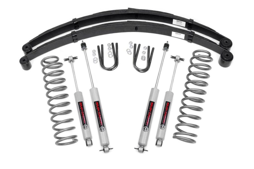 Rough Country 3 Inch Lift Kit RR Springs Jeep Cherokee XJ 2WD/4WD (1984-2001)