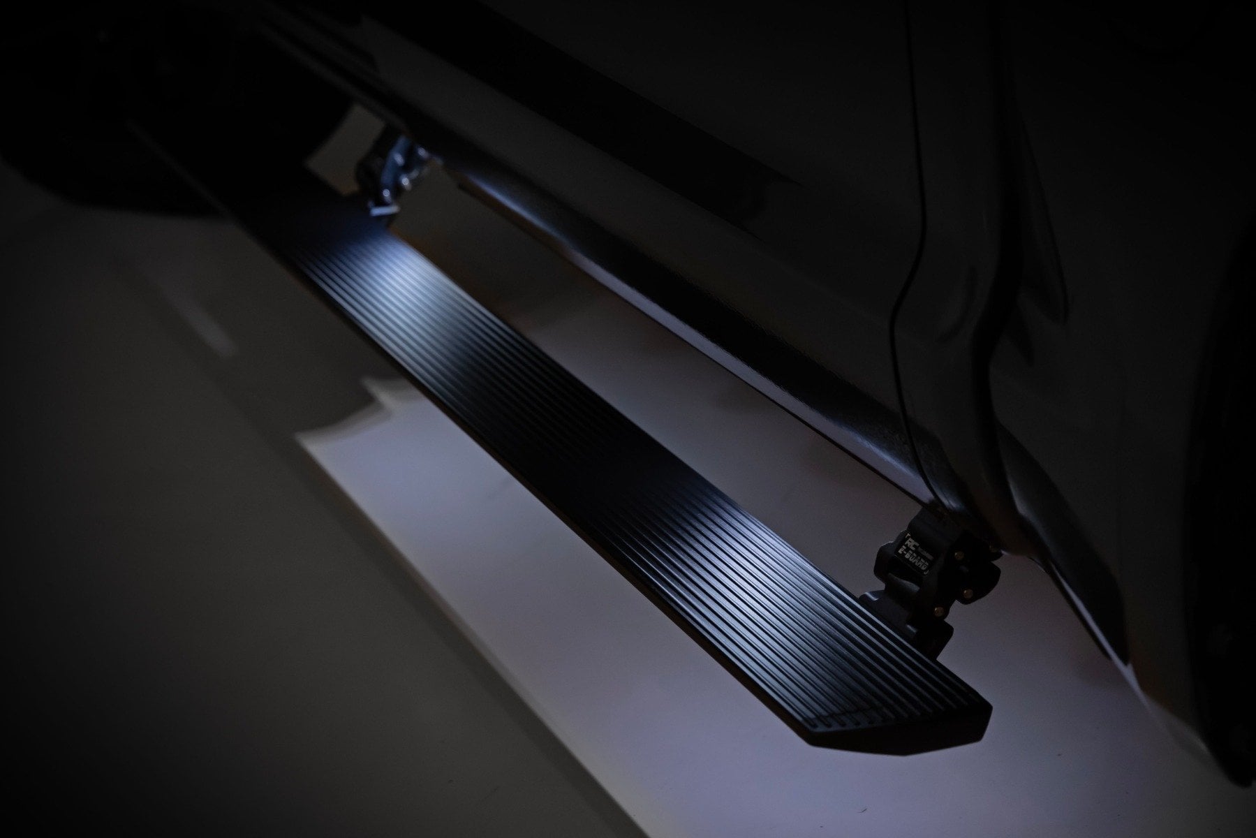 Rough Country Power Running Boards Dual Electric Motor Nissan Titan 2WD/4WD (2017-2024)
