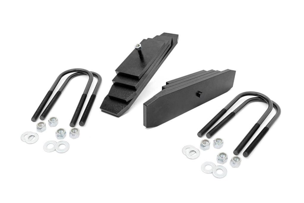 Rough Country 2 Inch Leveling Kit Leaf Block Ford F-250/F-350 Super Duty 4WD (99-04)