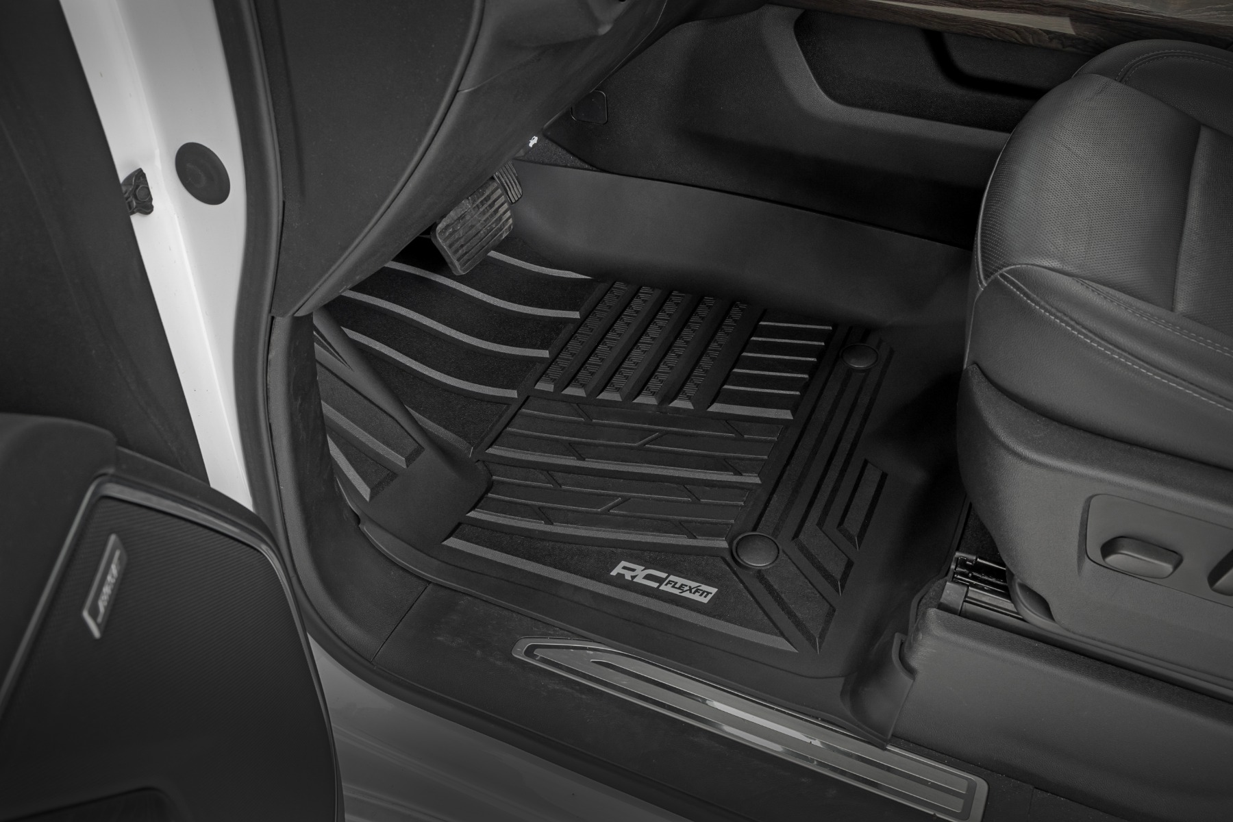 Rough Country Flex-Fit Floor Mats FR & RR FR Bucket Crew Chevy/GMC 1500/2500HD/3500HD (19-26)