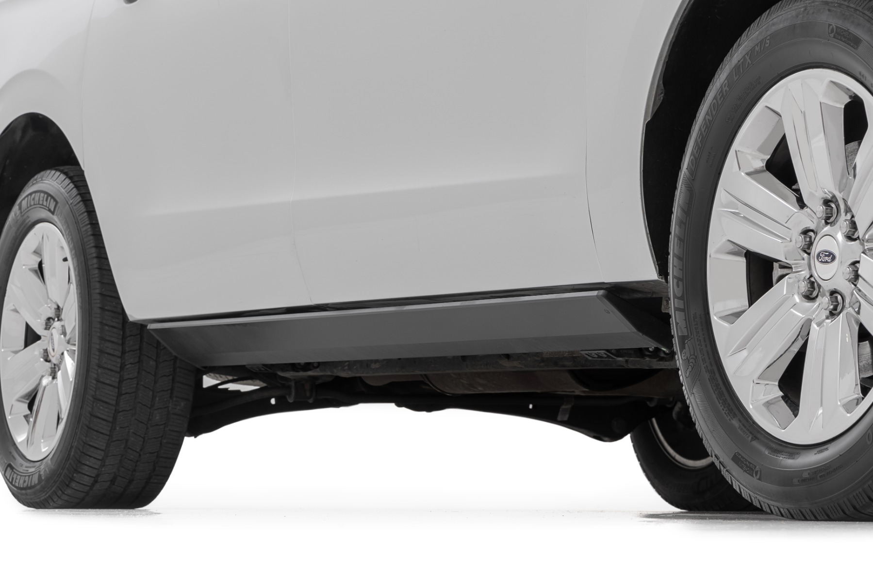 Rough Country Power Running Boards Dual Electric Motor Ford Expedition 2WD/4WD (18-26)