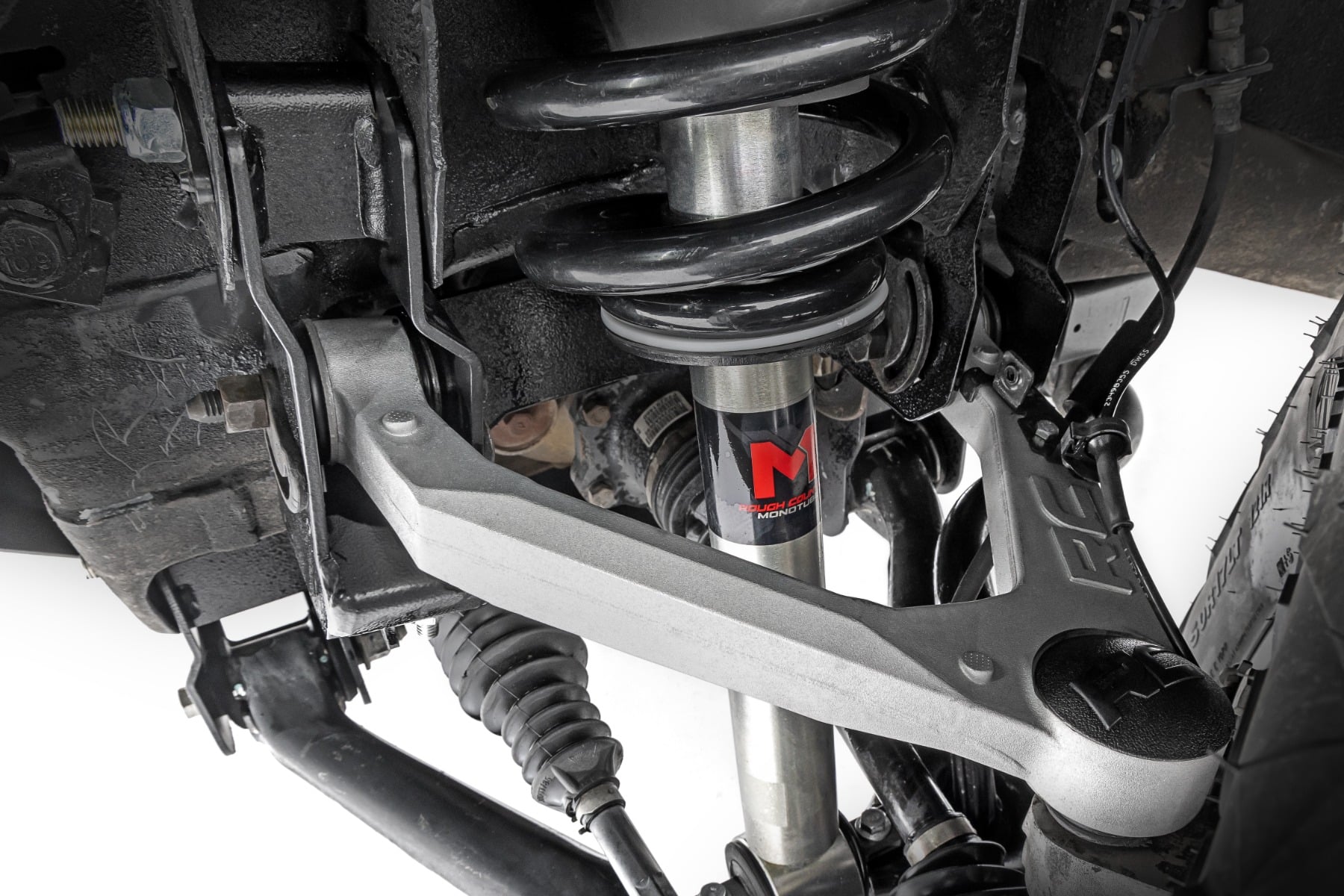 Rough Country 7 Inch Stamped Steel LCA Lift Kit Forged UCA Bracket N3 Struts Chevy/GMC 1500 (16-18)