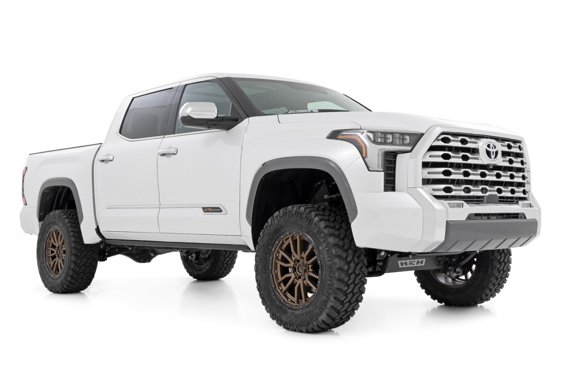 Rough Country 6 Inch Lift Kit OE Air Ride Toyota Tundra 4WD (2022-2026)