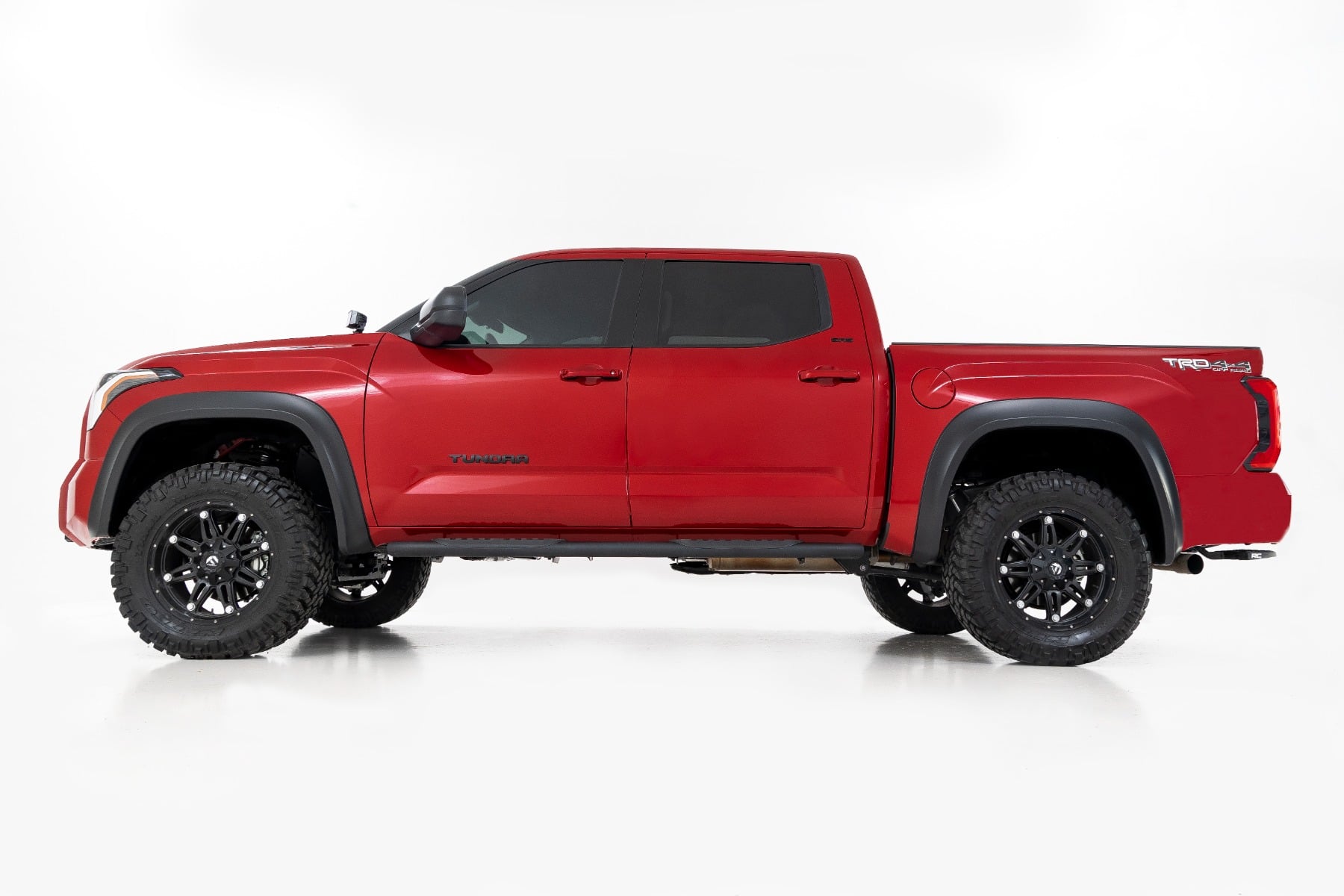 Rough Country 4 Inch Lift Kit Toyota Tundra 4WD (2022-2026)