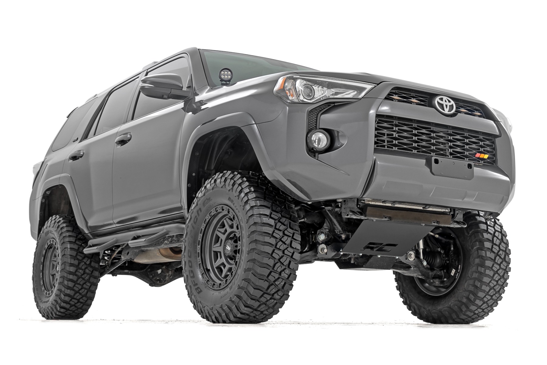 Rough Country 6 Inch Lift Kit M1 Struts Toyota 4Runner 2WD/4WD (2015-2020)