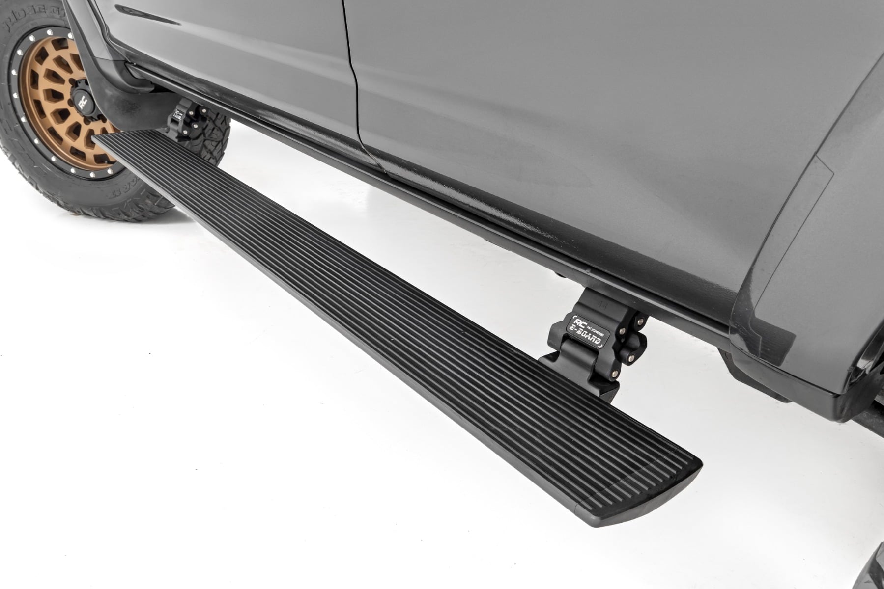 Rough Country Power Running Boards Dual Electric Motor Toyota 4Runner 2WD/4WD (10-24)