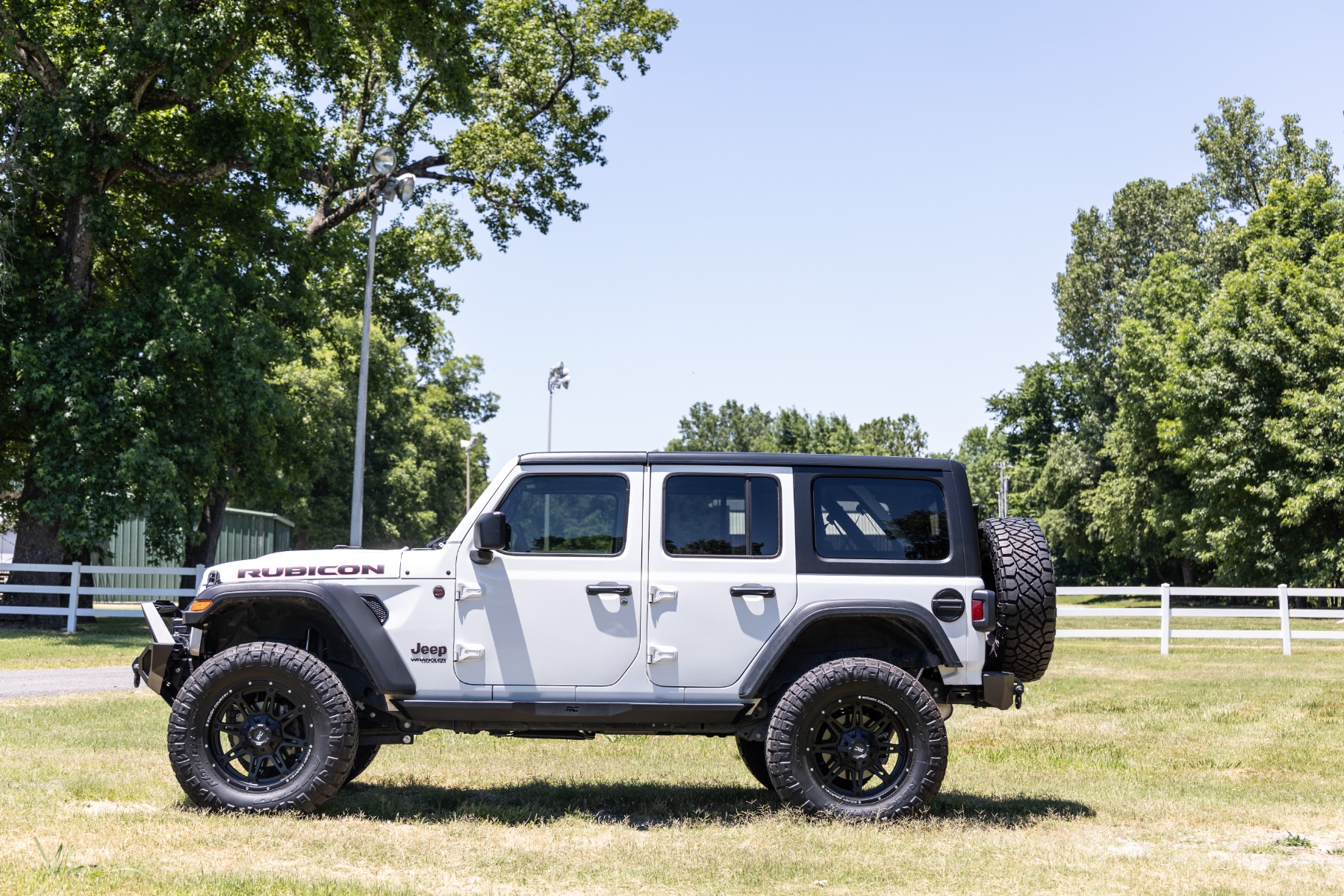 Rough Country 3.5 Inch Lift Kit C/A Drop FR D/S Jeep Wrangler Unlimited 4WD (24-26)