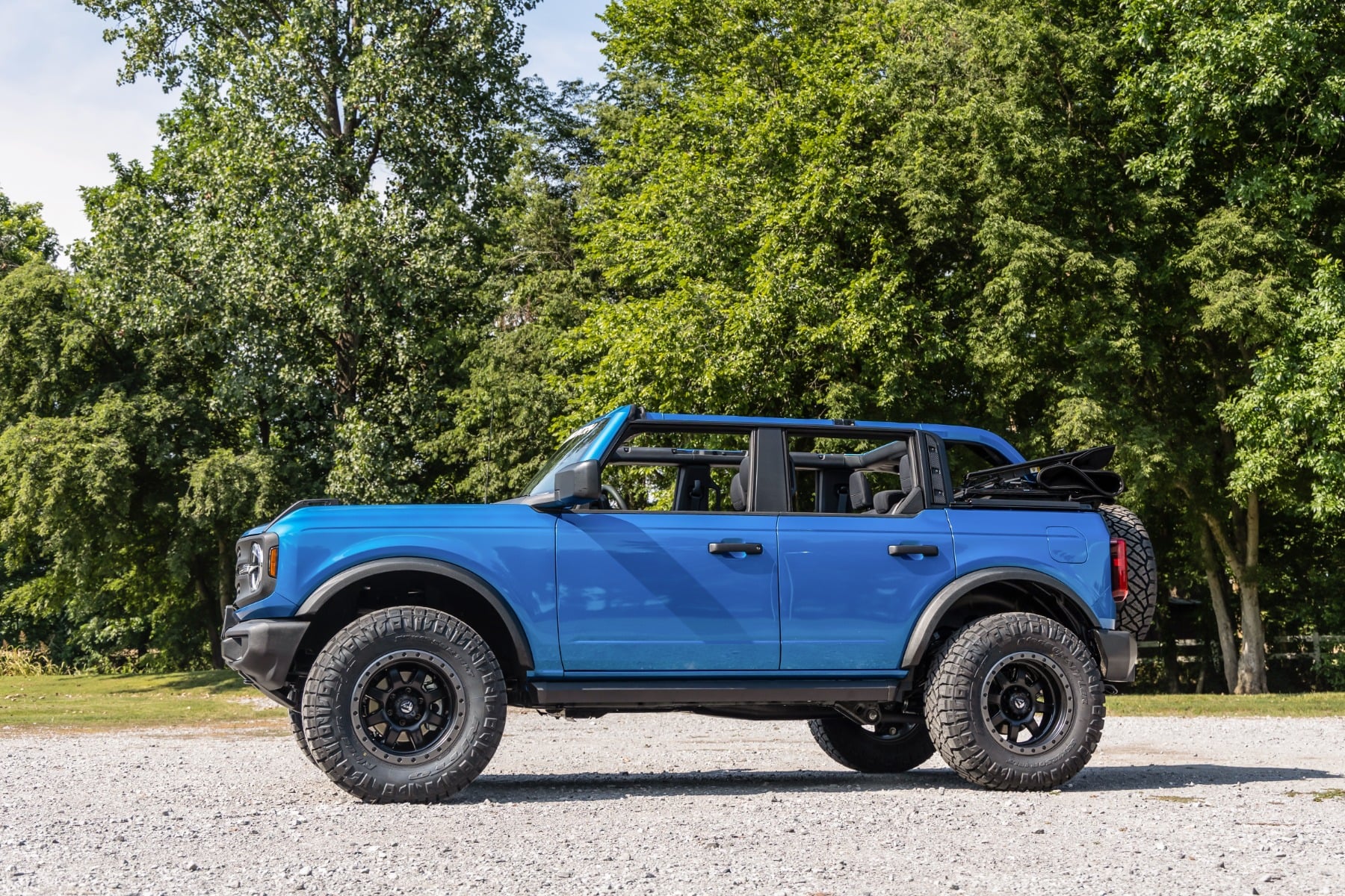 Rough Country 2 Inch Lift Kit Ford Bronco 4WD (2021-2026)