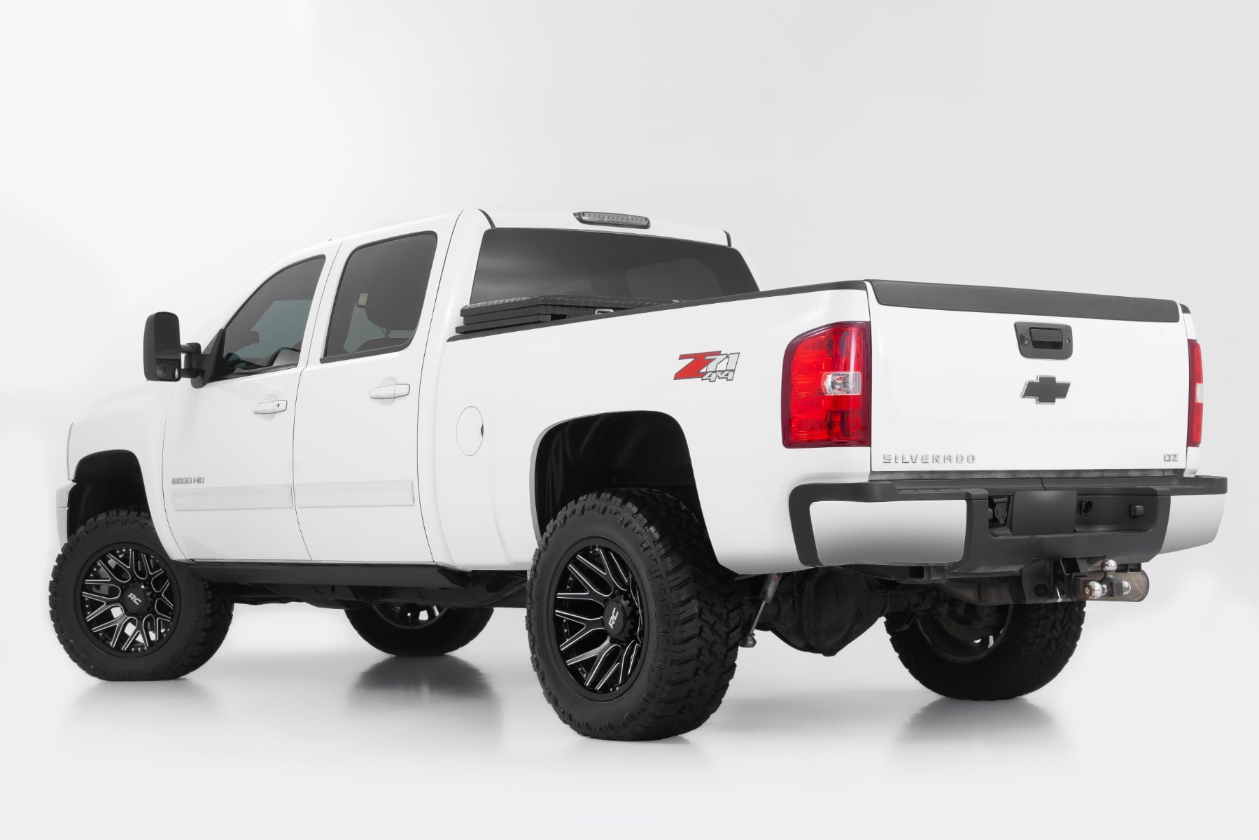 Rough Country 95 Series Wheel One-Piece Gloss Black Machined 20x10 8x180 -19mm