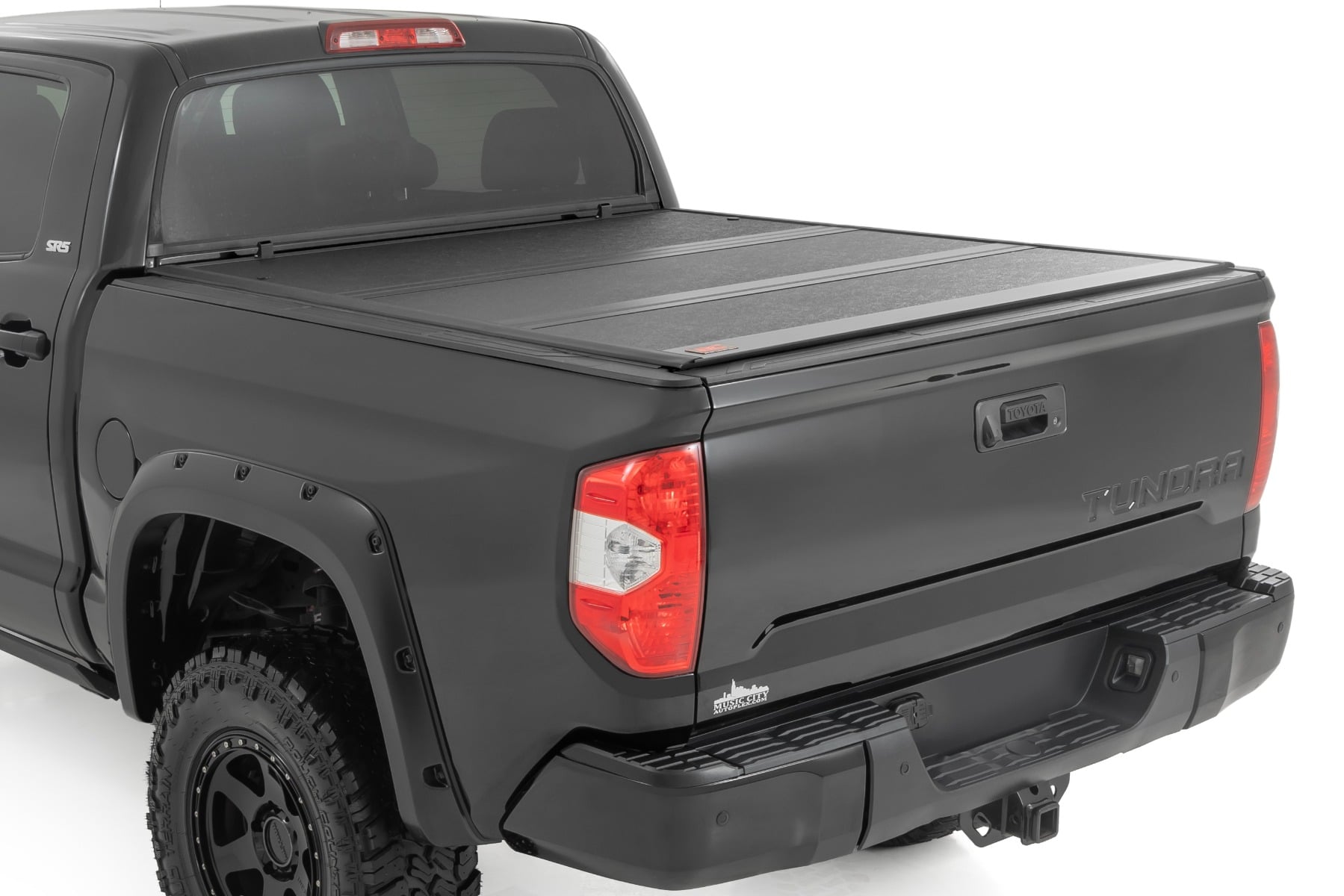 Rough Country Hard Low Profile Bed Cover 5’7″ Bed Toyota Tundra 2WD/4WD (2007-2021)