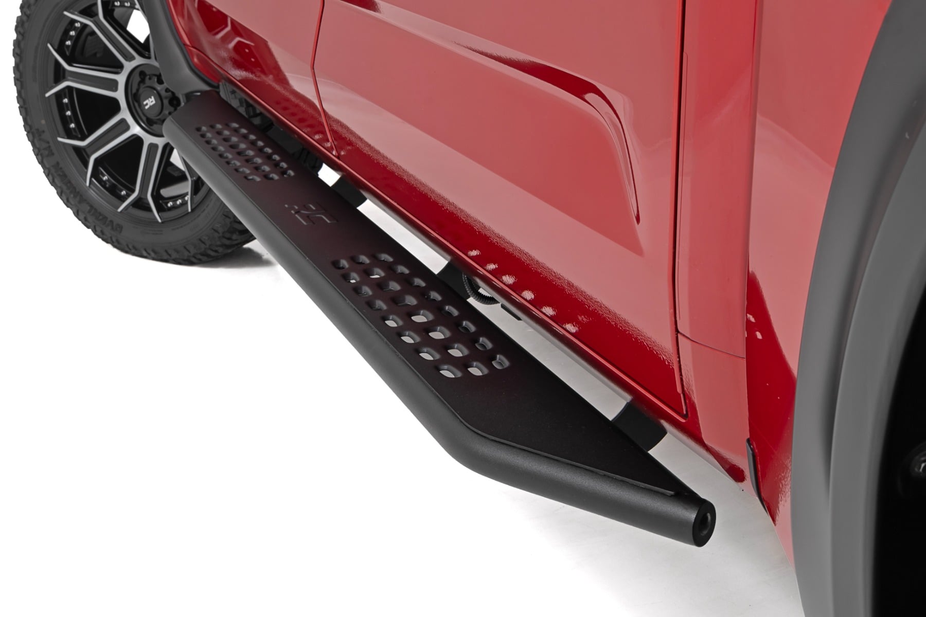 Rough Country OV2 Running Boards Side Step Bars Crew Cab Toyota Tundra 2WD/4WD (22-26)