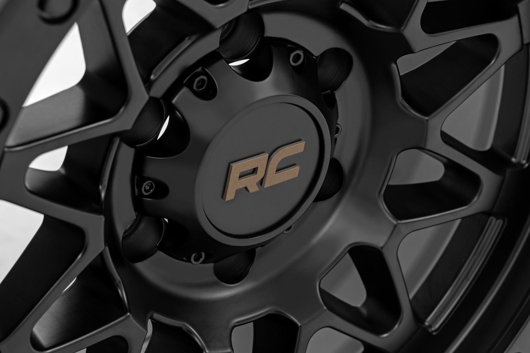 Rough Country 78 Series Wheel Simulated Beadlock Black 18x9 6x5.5 +0mm