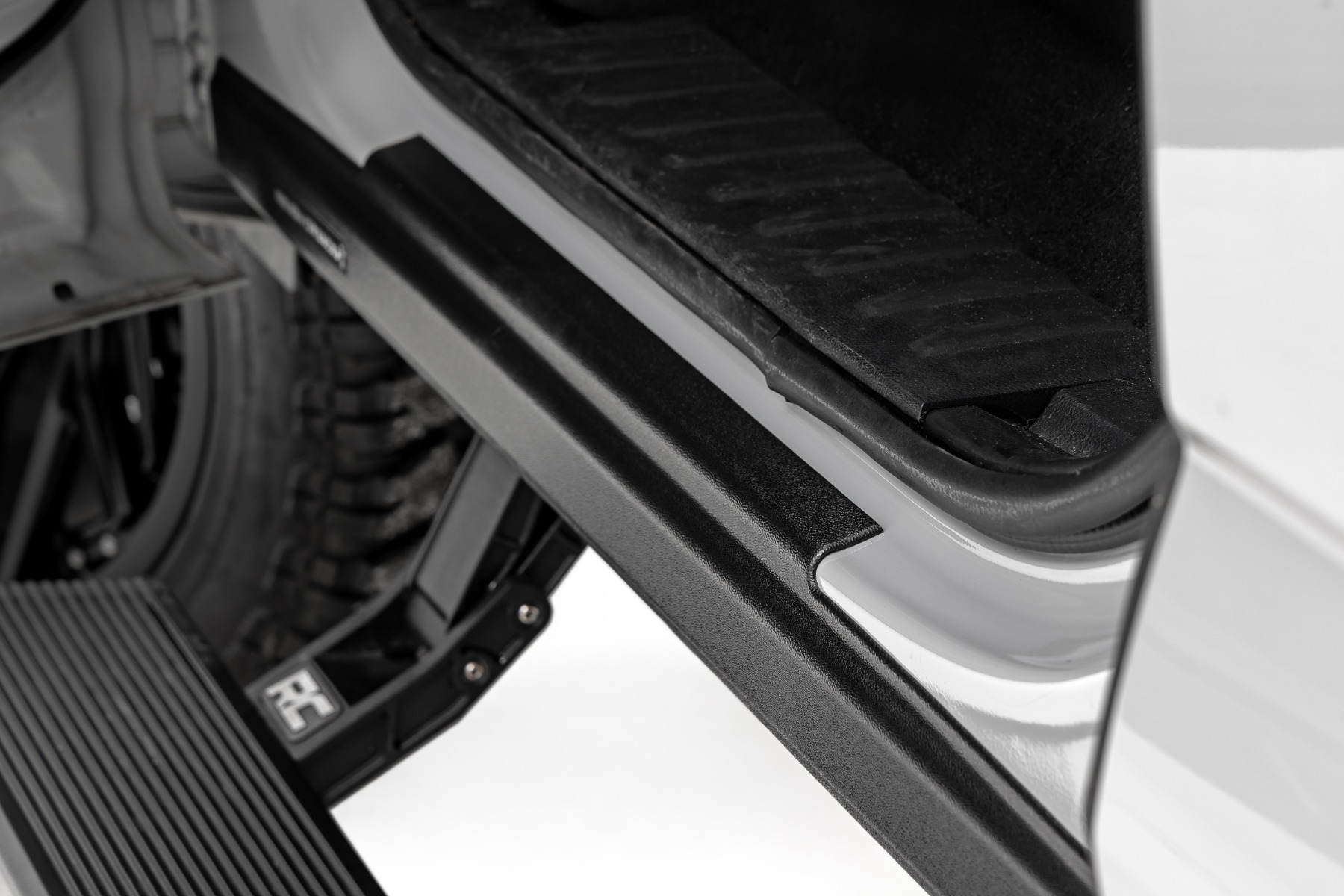 Rough Country Trail Cladding Rocker Sill Plates Ford F-150/Raptor (2021-2026)