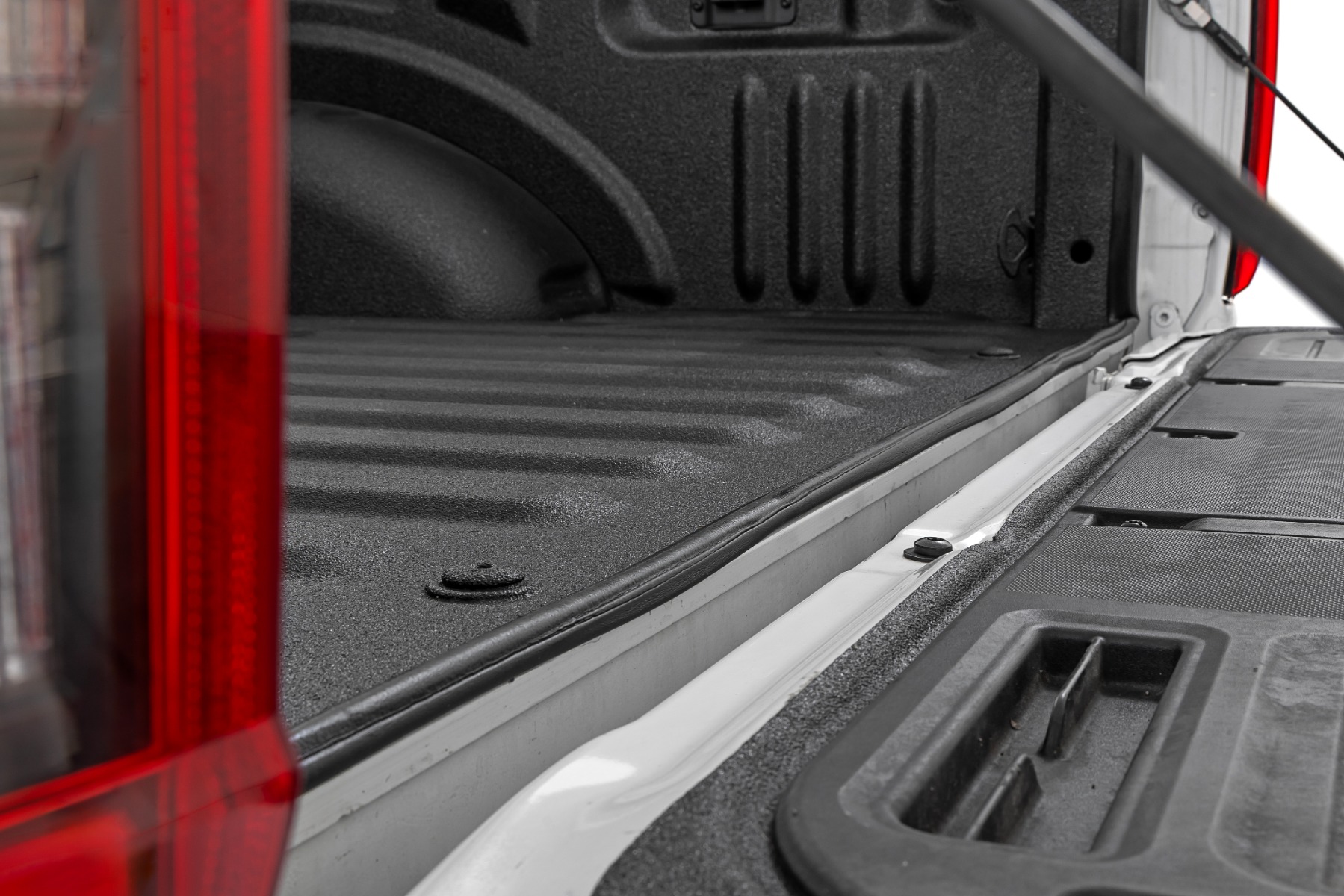 Rough Country Tailgate Seal Kit Waterproof & Dustproof Protection Universal Fitment