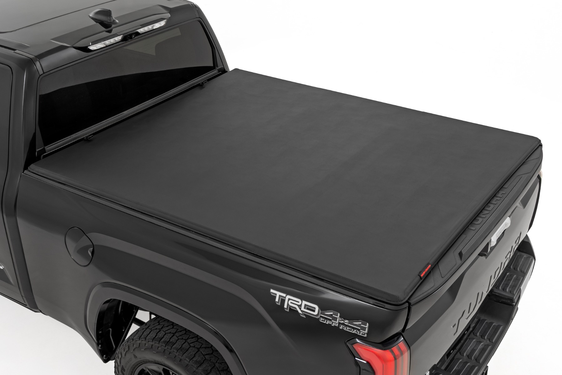 Rough Country Soft Tri-Fold Bed Cover With & W/O OE Rails 6’7″ Bed Toyota Tundra (22-26)