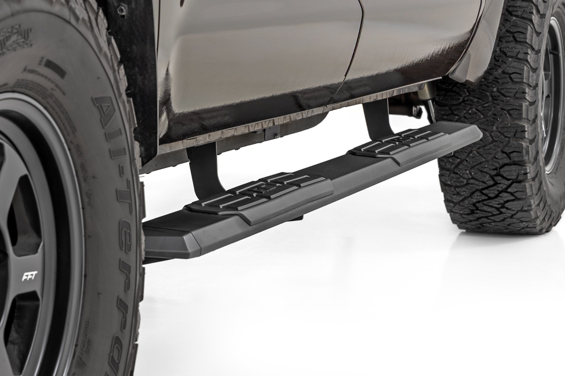 Rough Country TR2 Running Boards CrewMax Toyota Tundra 2WD/4WD (2007-2021)