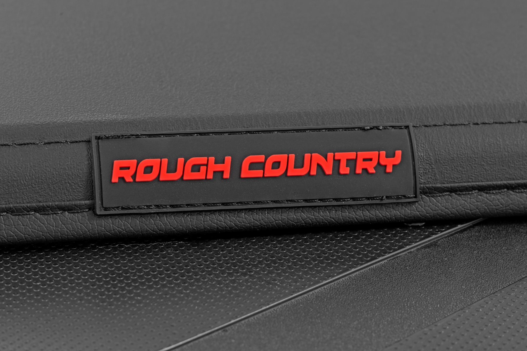 Rough Country Soft Tri-Fold Bed Cover 5β7β³ Bed with and w/o OE Rail Toyota Tundra (22-26)