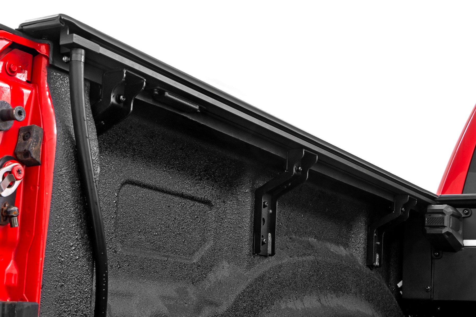 Rough Country Powered Retractable Bed Cover 5β7β³ Bed Ram 1500 (19-26)/1500 TRX (21-24)