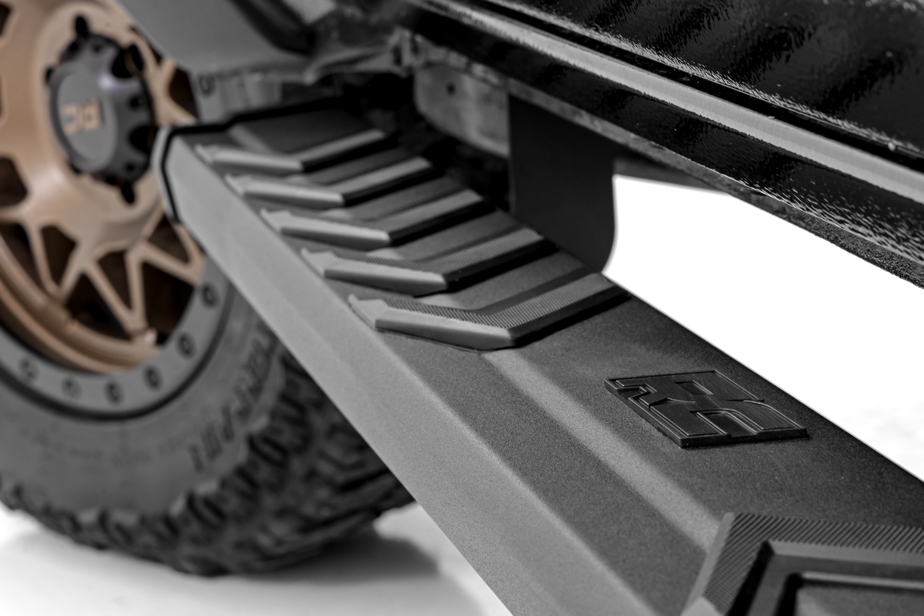 Rough Country BA2 Running Boards Side Step Bars Toyota 4Runner 2WD/4WD (2025-2026)