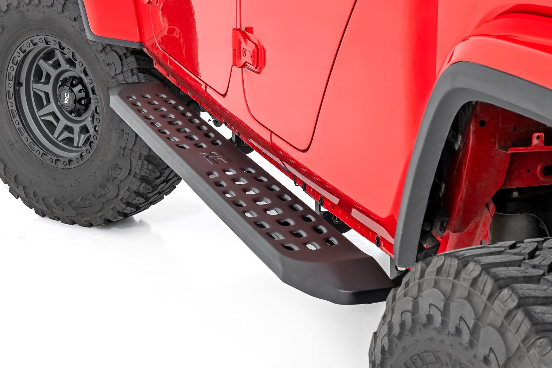 Rough Country RPT2 Running Board Jeep Gladiator JT 4WD (2020-2026)