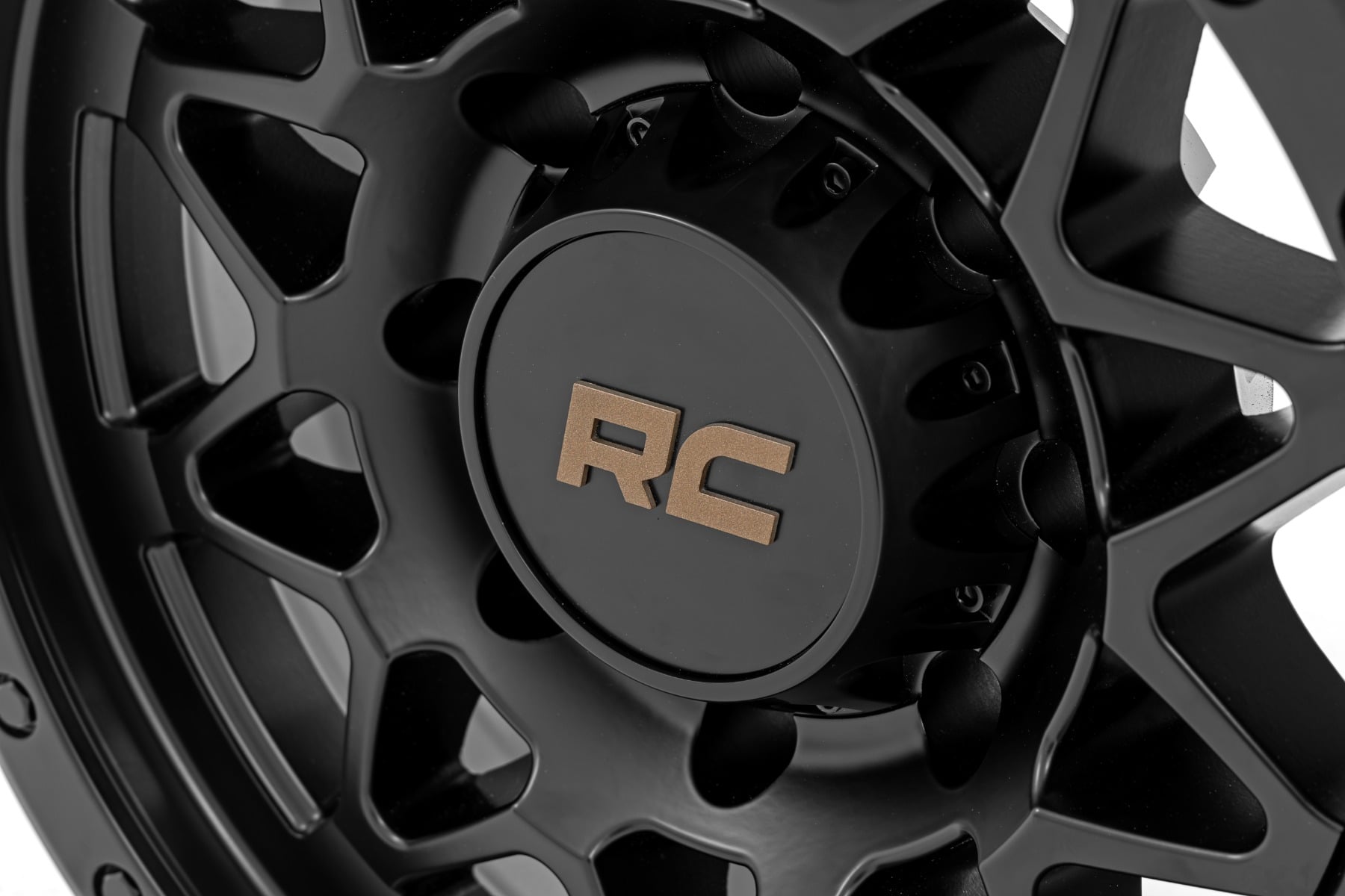 Rough Country 78 Series Wheel Simulated Beadlock Black 18x9 8x170 0mm