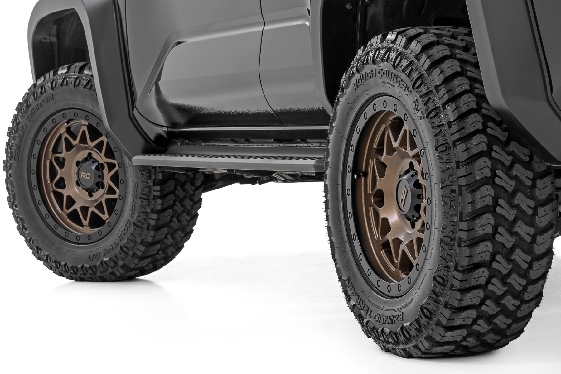 Rough Country 78 Series Wheel Simulated Beadlock Bronze/Black 17x8.5 6x5.5 +0mm