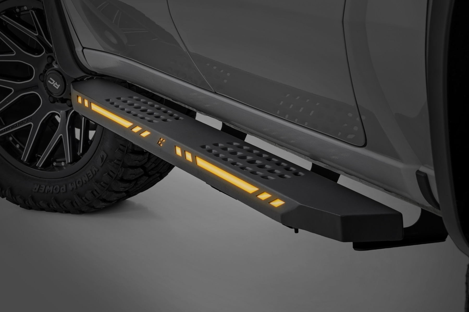 Rough Country AC2 Running Boards Amber/White Crew Cab Ram 1500 (19-26)/1500 TRX (21-24)