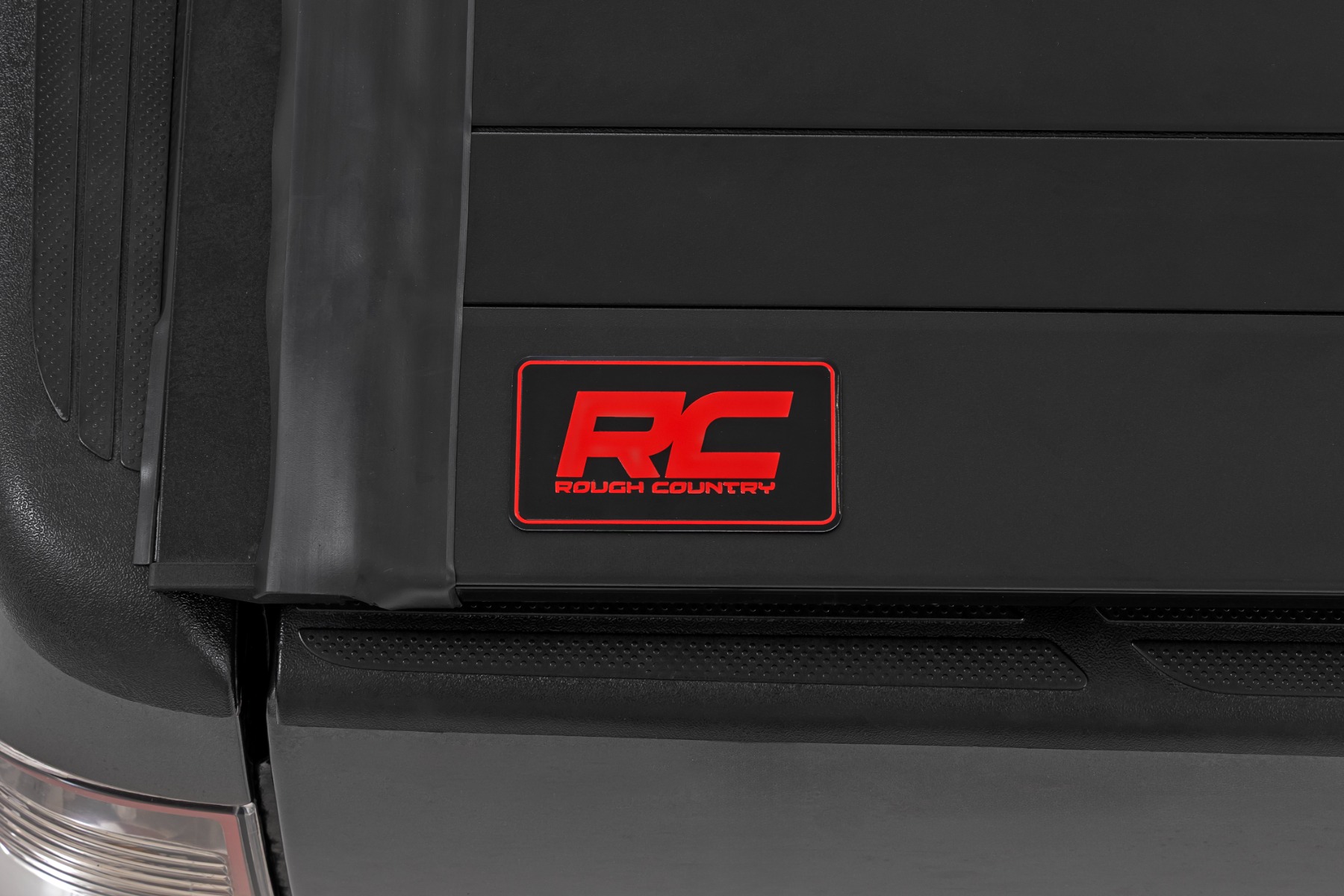 Rough Country Hard Roll Up Bed Cover 5β² Bed Toyota Tacoma 2WD/4WD (2005-2015)
