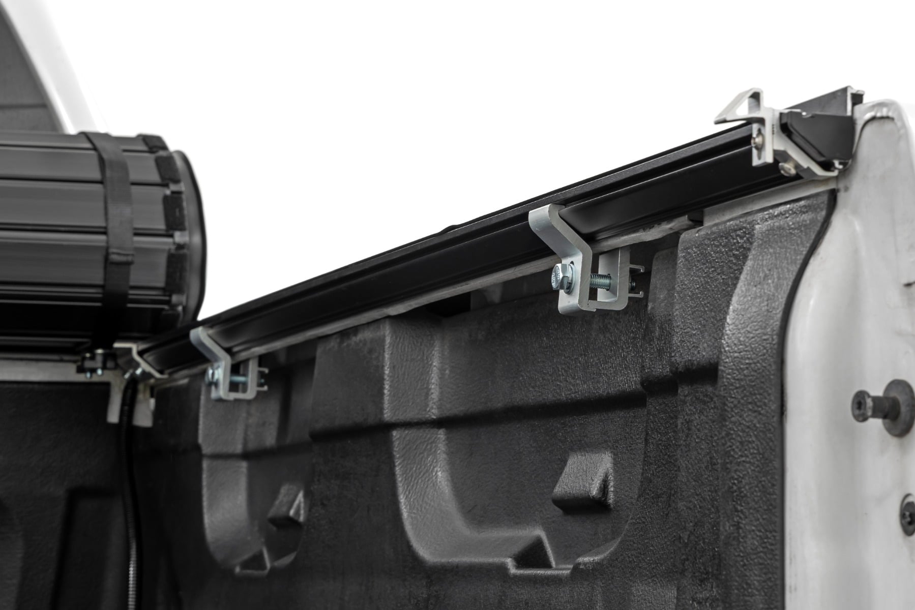 Rough Country Hard Roll Up Bed Cover 5β9β³ Bed Chevy/GMC Sierra/Silverado 1500 (07-13)