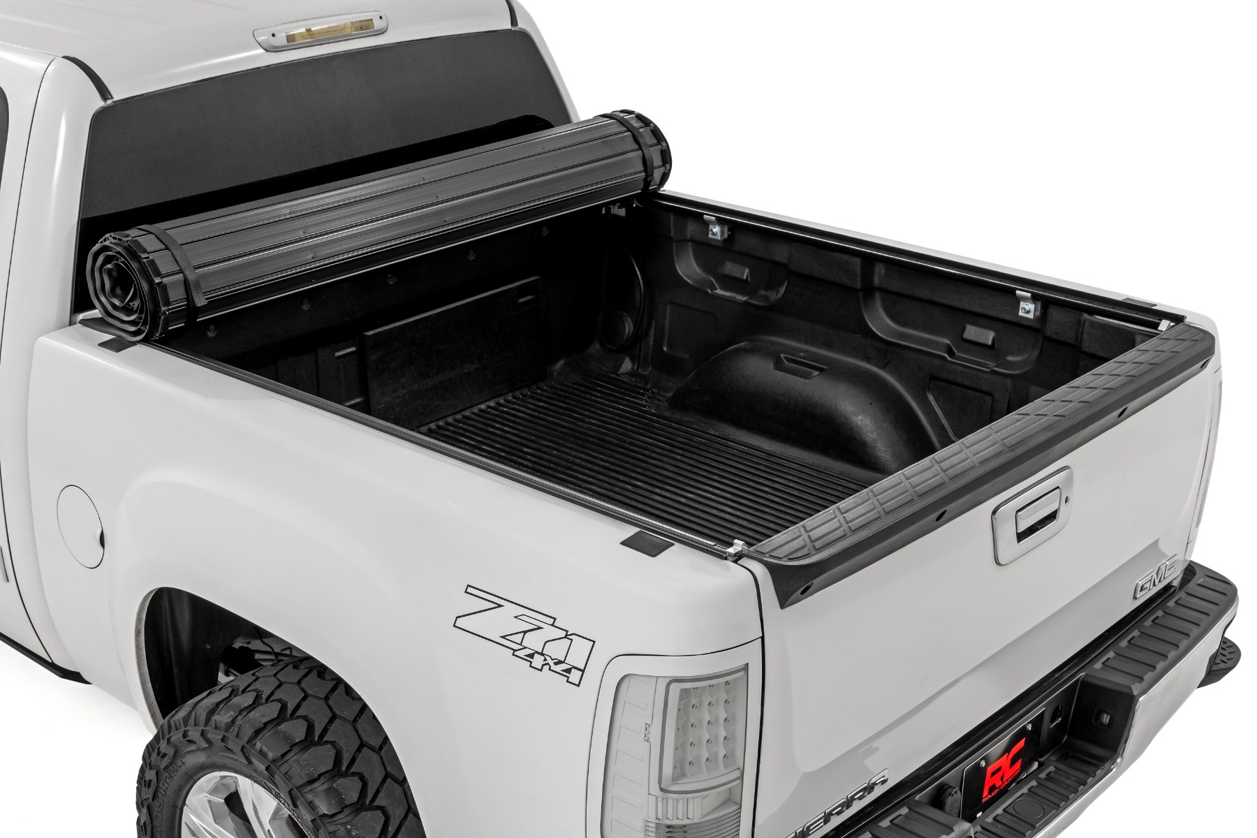 Rough Country Hard Roll Up Bed Cover 5β9β³ Bed Chevy/GMC Sierra/Silverado 1500 (07-13)