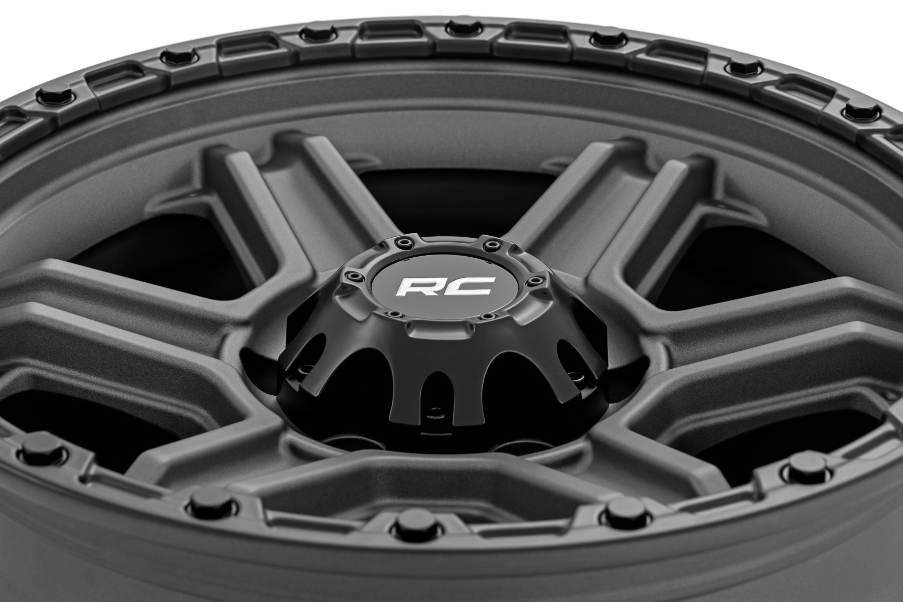 Rough Country 79 Series Wheel One-Piece Gunmetal Gray w/Black Ring 17x8.5 6x5.5 0mm