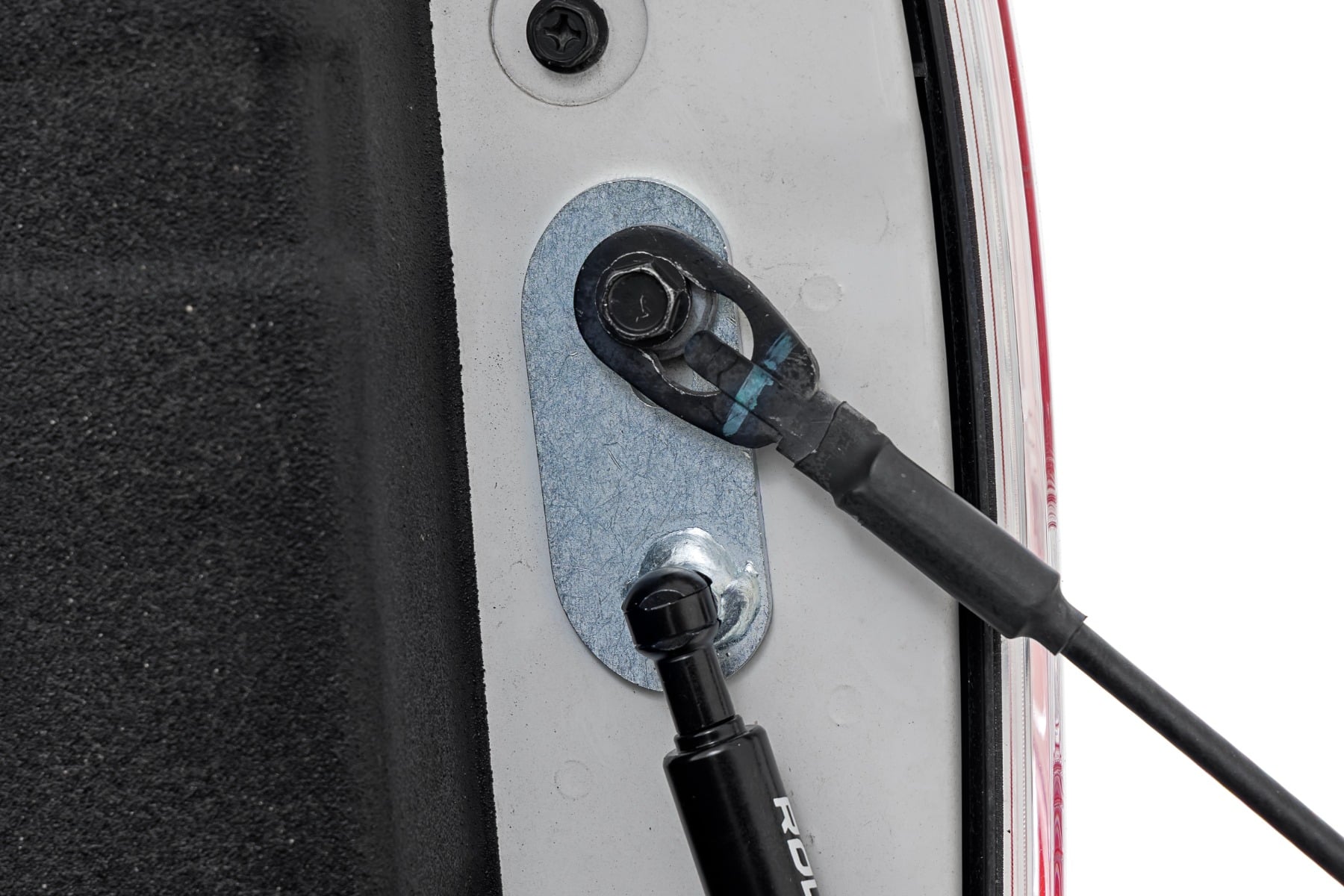 Rough Country Tailgate Assist Nissan Titan 2WD/4WD (2017-2024)