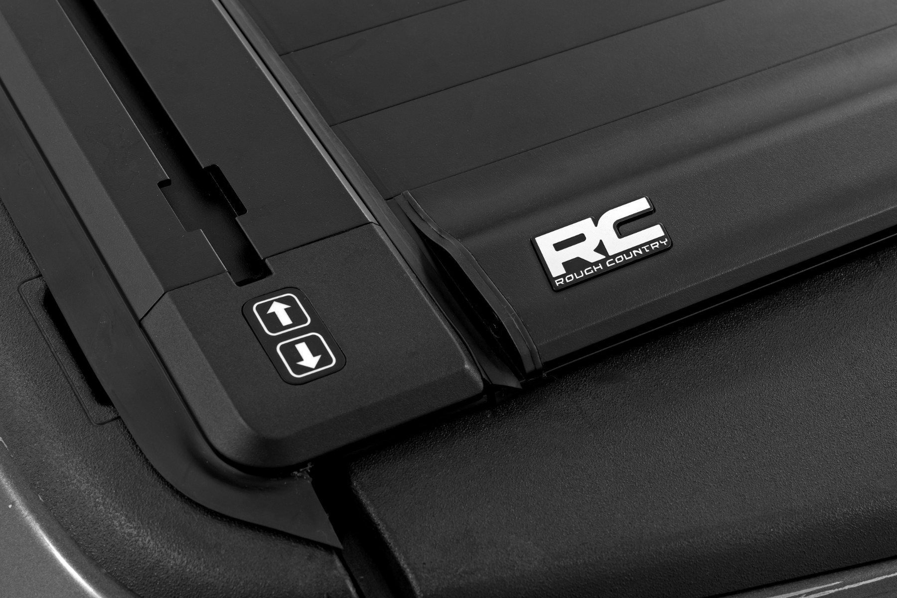 Rough Country Powered Bed Cover 6β4β³ Bed Ram 1500 (09-18) 2500 (10-26) 2WD/4WD