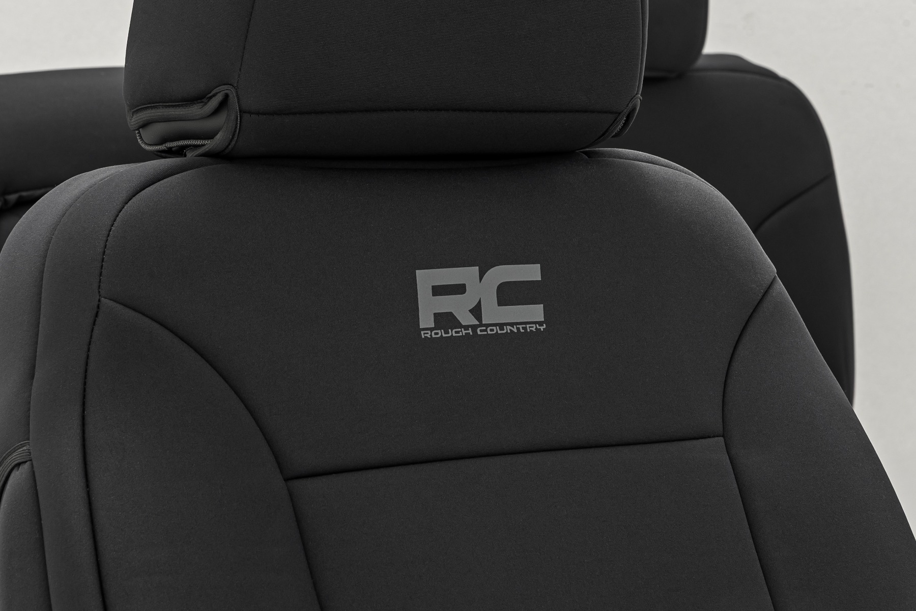 Rough Country Seat Covers FR Bucket & RR 60/40 Bench Chevy/GMC 2500HD/3500HD (14-26)